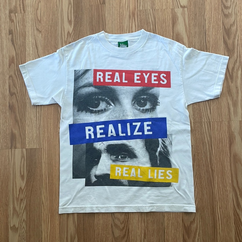 Vintage Streetwear Mighty Healthy Real Eyes Realize Real Lies Graphic T Medium